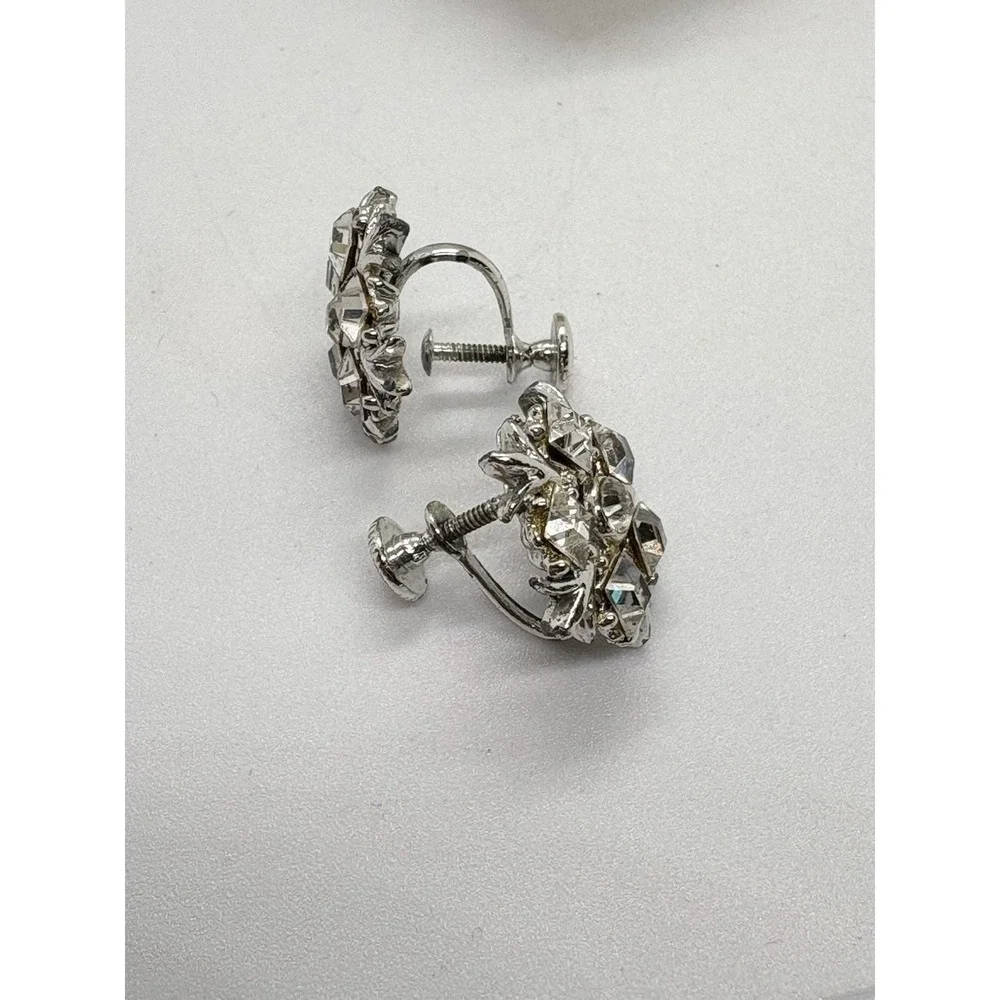 N/A vintage snowflake